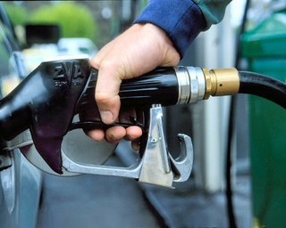 Експорт російського палива обвалився до найнижчого рівня з 2022 року: Bloomberg назвали причини