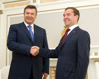 Медведев не собирается встречаться с Януковичем на саммите в Душанбе