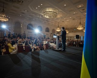 Зеленский призвал канадский бизнес инвестировать в Украину