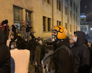 Протести в Грузії: силовики застосували проти мітингувальників спецзасоби (фото, відео)