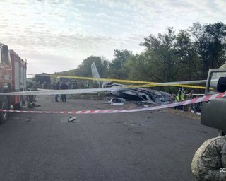Зеленский запретил летать АН-26 до выяснения причины трагедии