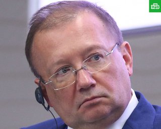Лондон покинут до 40% состава посольства России