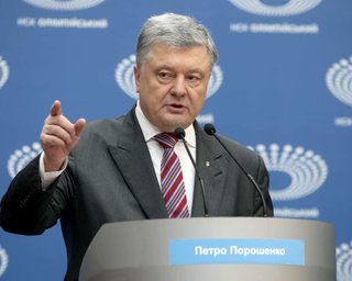 "Буду уважать любой выбор украинцев". Что нового рассказал Петр Порошенко на НСК "Олимпийский"