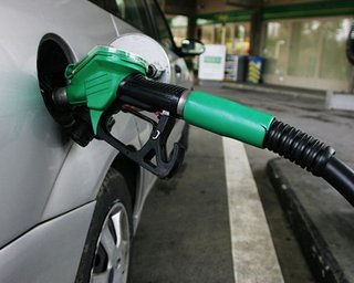 В Ливии начались перебои с бензином, - СМИ