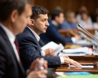 Зеленский отменил указы Порошенко о назначении двух членов Высшего совета правосудия