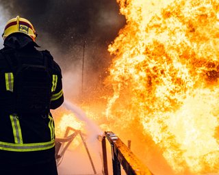 Є постраждала: ЗС РФ знову вдарили по Херсонській ТЕЦ