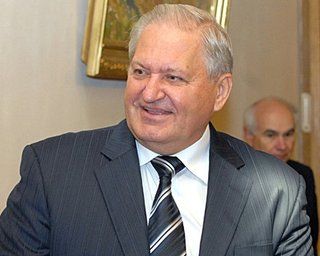 Ефремов: Тихонова не уволили, он ушел по договоренности