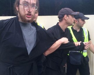 В Киеве во время Крестного хода задержали членов "Братства"