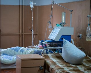 "Койки уже стоят в коридорах": киевские больницы заполнены на 100%, - КГГА