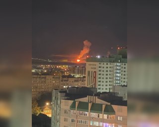 Літали "Люті": у російському Саратові безпілотники уразили великий НПЗ і хаб Ozon (фото, відео)