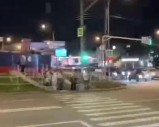 "Миллион машин едет": очевидец показал, куда мог прилететь дрон в Москве (видео)