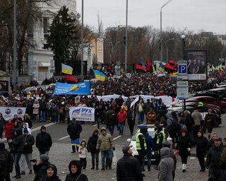 В Киеве проходит марш сторонников Саакашвили
