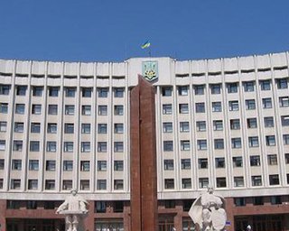 В Ивано-Франковский горсовет прошли 7 партий