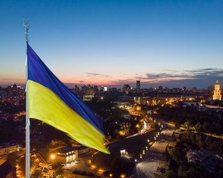 Чи вимикатимуть в Україні світло на День державного прапора: відповідь "Укренерго"