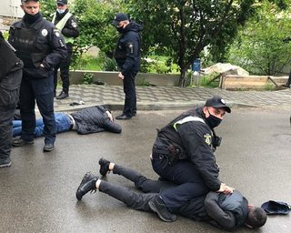 "У вас прогнило". Аваков обратился к властям Киевской области из-за стрельбы в Броварах