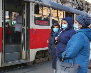 В Украине будет "адаптивный карантин", а маски и дезинфекторы никуда не денутся, – Шмыгаль