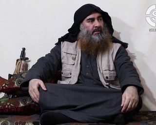 Главарь ИГИЛ впервые за 5 лет появился на видео и объявил о поражении в Сирии