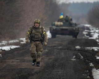 Украинские военные перешли в контрнаступление на некоторых направлениях, – Залужный