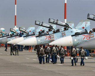"Грузовики подъезжать не могут": эксперт рассказал, куда РФ спрятала авиацию после "Паутины"