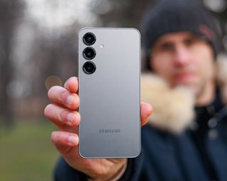 Дешевший флагман Samsung: яку модель купити замість Galaxy S26 FE (фото)