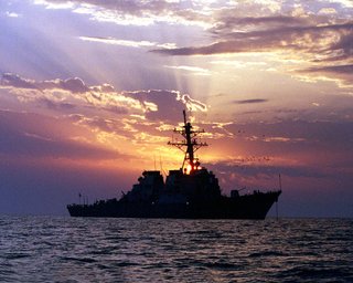 Летели на Израиль: военный эсминец США перехватил 4 ракеты и 15 дронов, — Пентагон