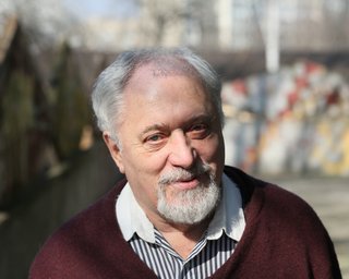 Тысячи людей протестуют, потом идут на выборы и голосуют за очередное дерьмо, – Семен Глузман