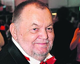 Умер сценарист фильма Москва слезам не верит