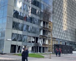 Нічні вибухи в Москві: безпілотник ударив по бізнес-центру "Москва-Сіті" (відео)