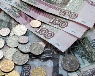 На Госдуму подали в суд за плавающий курс рубля