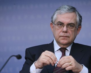 Правительство Пападимоса получило вотум доверия в парламенте Греции