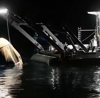 Астронавты экстренно вернулись с МКС на Землю: это была первая медицинская эвакуация (видео)