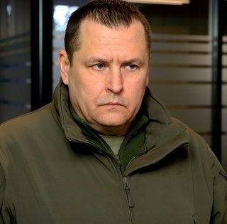 "Черга дійшла до мене": у Дніпрі дрон упав біля дому мера Філатова (фото)