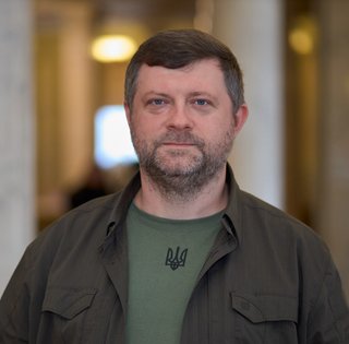 Александра Корниенко избрали новым главой партии "Слуга народа": что о нем известно