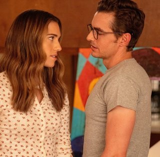 "Шкодуючи за тобою": яким вийшов новий фільм за книгою скандальної письменниці Коллін Гувер