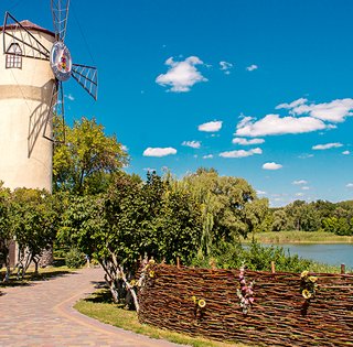 Полтавский айсберг. Опошня, Лубны и Пирятин — затерянный модерн Украины