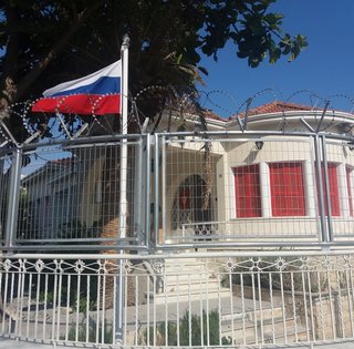 Готував втечу: російський дипломат, який помер на Кіпрі, був агентом ГРУ, — ЗМІ