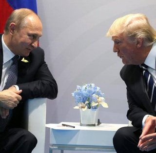 Обсуждали Иран и Украину целый час: Трамп позвонил Путину впервые с 2025 года