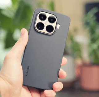 Samsung и iPhone пасут задних: какие смартфоны чаще всего выбирают украинцы (опрос)