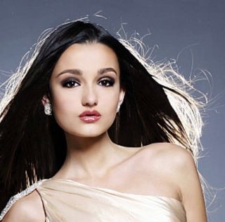 "Я жертва насильства": українська модель зробила заяву про файли Епштейна (фото)