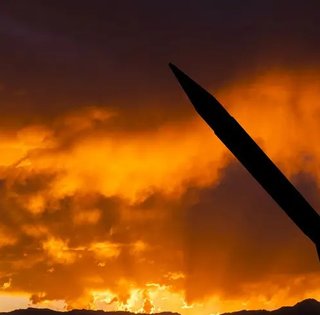 Россия бьет по Украине ракетами: "Калибры" и "Кинжалы" летят из Черного и Каспийского морей, детали