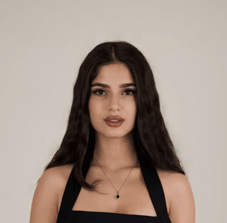 Самая красивая женщина Ирана отреагировала на войну на родине из Лондона (фото)