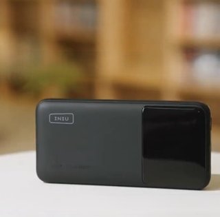 Идеальный повербанк для ноутбука: названа модель, которая обеспечит работу без света (фото)