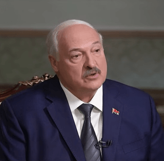 "Украина исчезнет с карты": Лукашенко назвал РФ "непобедимой" и предрек Европе "тяжкий конец"