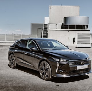 На украинский рынок вышел премиальный французский соперник BMW 1 Series и Audi A3 (фото)