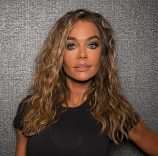 Известную актрису не узнать после пластической операции (фото)