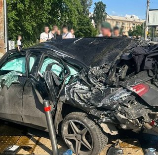 Виновник смертельного ДТП в Киеве подрабатывал в такси: в Mercedes-Benz была пассажирка