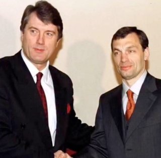 "Виктор, остановись": Орбан и Ющенко обменялись открытыми письмами