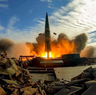 "Орешник" на постном масле: что показал удар этой ракетой по Львову