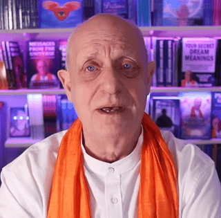 Передбачив COVID і вторгнення РФ: відомий пророк попереджає про небезпеки в 2026 (відео)