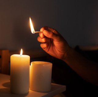 В большинстве регионов Украины ввели аварийные отключения света: графики не действуют